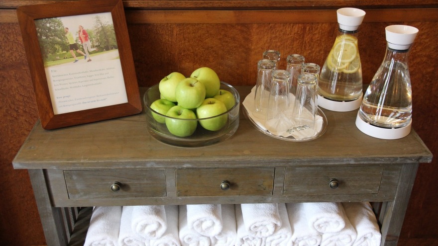 Joggen an der Alster - Erfrischung im Hotel Bellevue